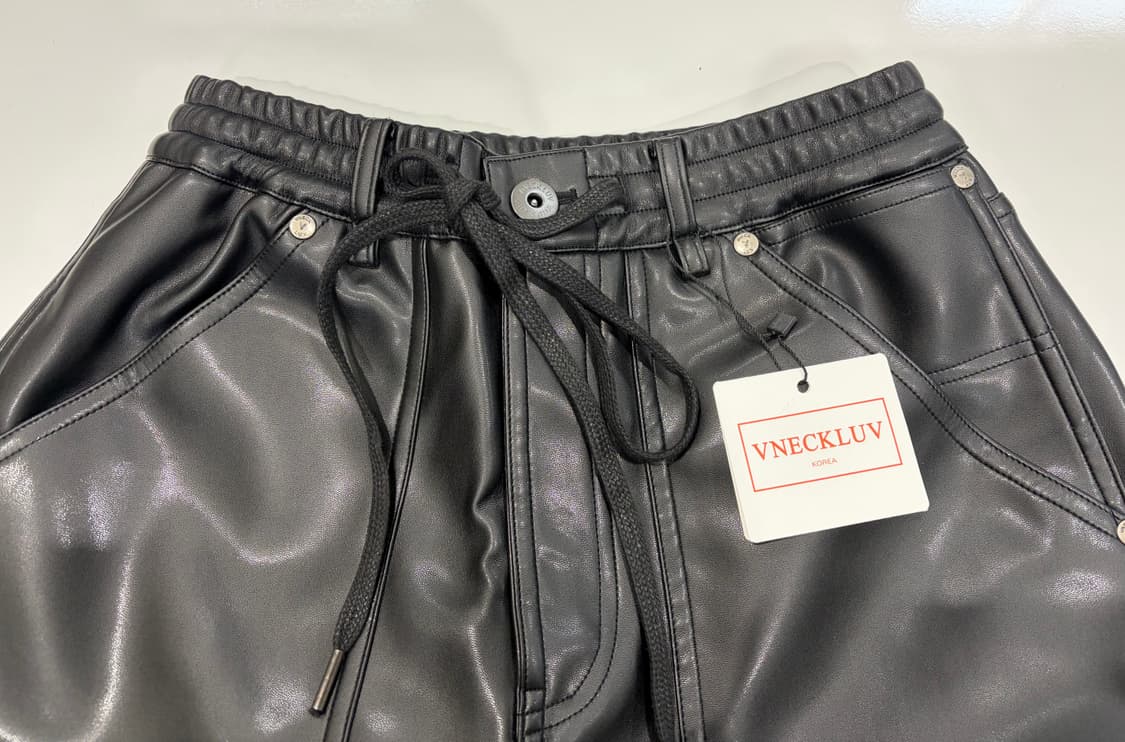 Vneckluv 블랙 인조 가죽 밴딩 팬츠#새상품 상품이미지4