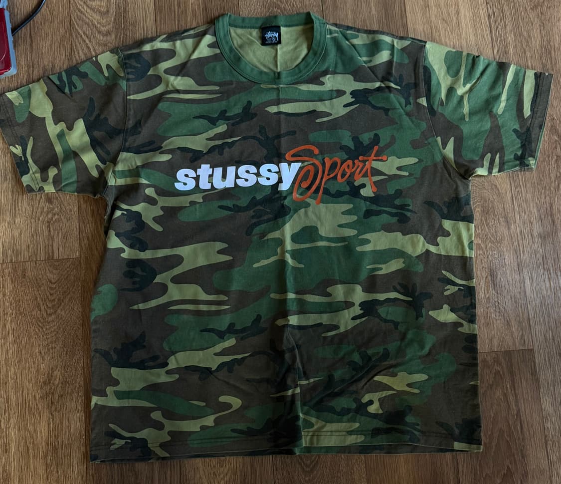 스투시 스포츠 스크립트 티셔츠 카모 상품이미지1