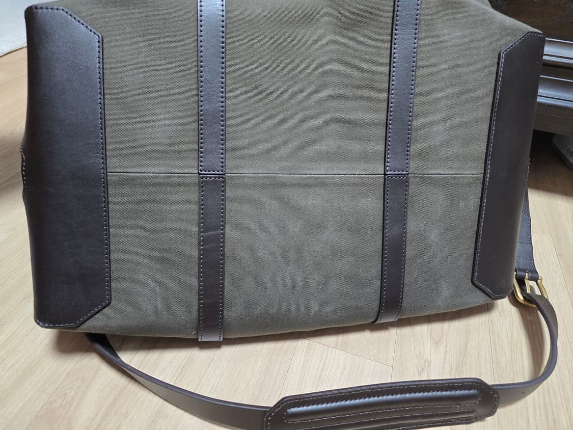 미즈모(Mismo)의 가죽,캔버스 토트백입니다. 상품이미지5