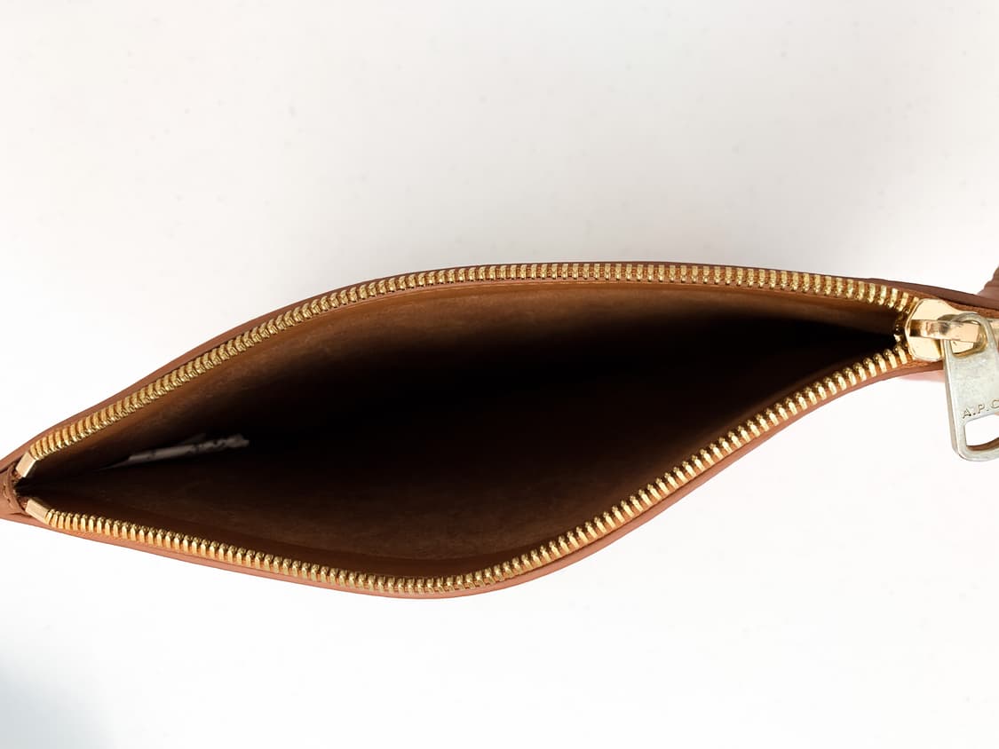 APC 아페쎄 레더 가죽 클러치  상품이미지3