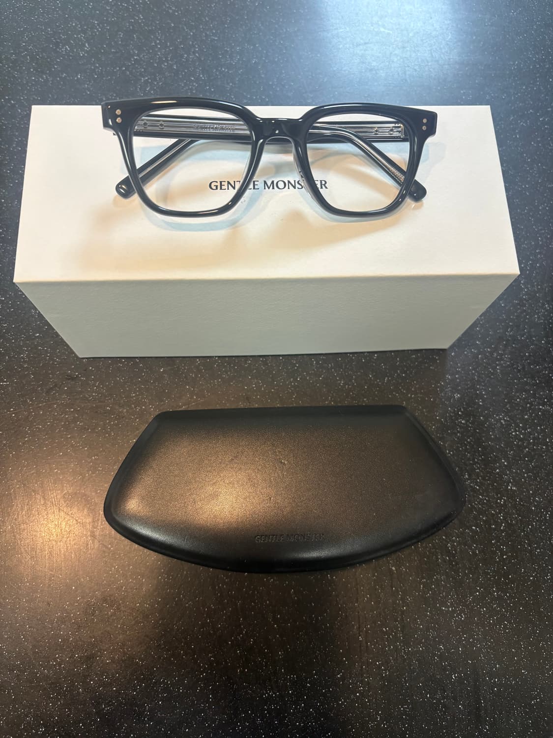 젠틀몬스터 칼01 블랙 안경 상품이미지4