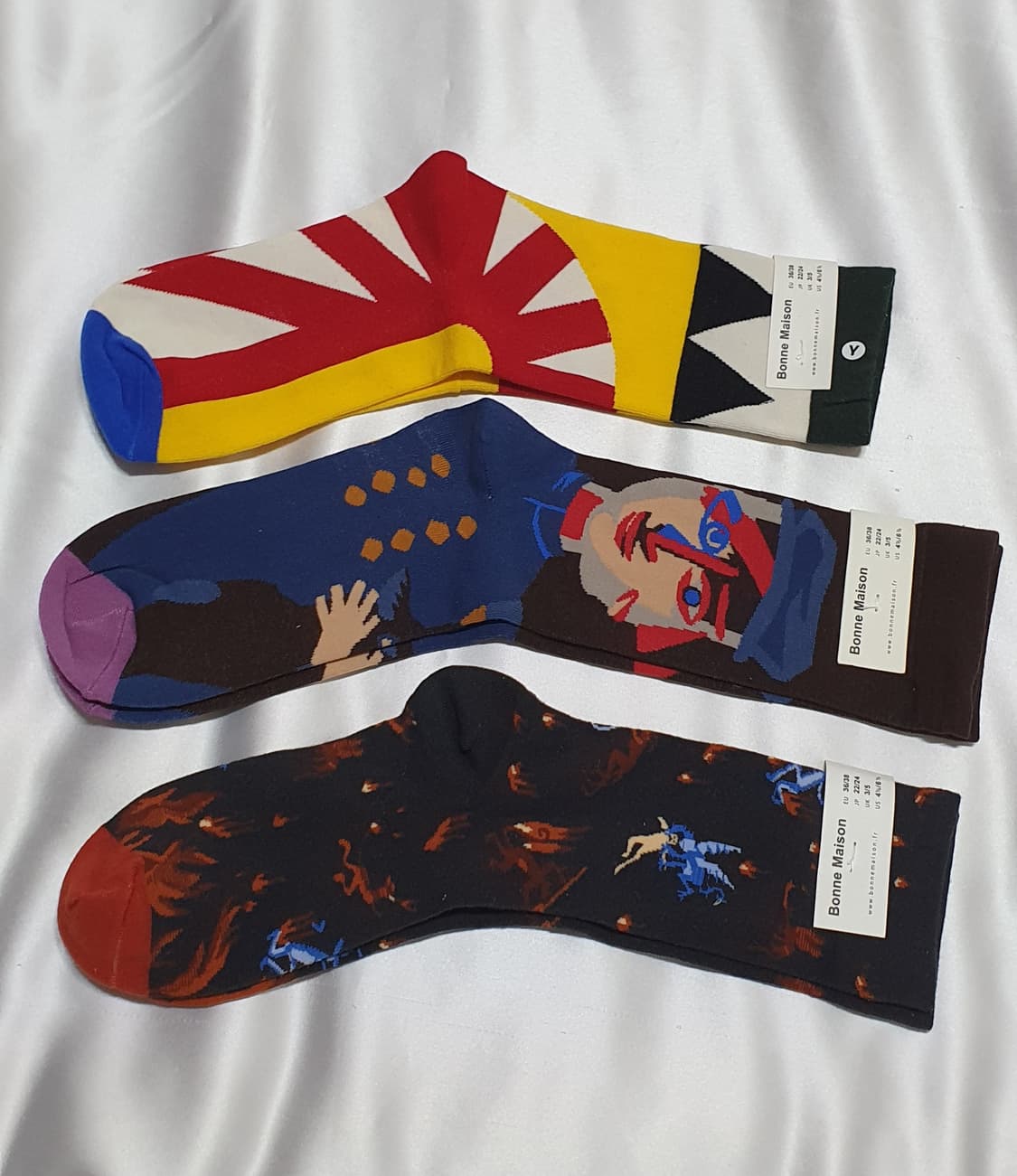 블루 퍼플 옐로우 블랙 인물화  Maison 본메종 양말 상품이미지1