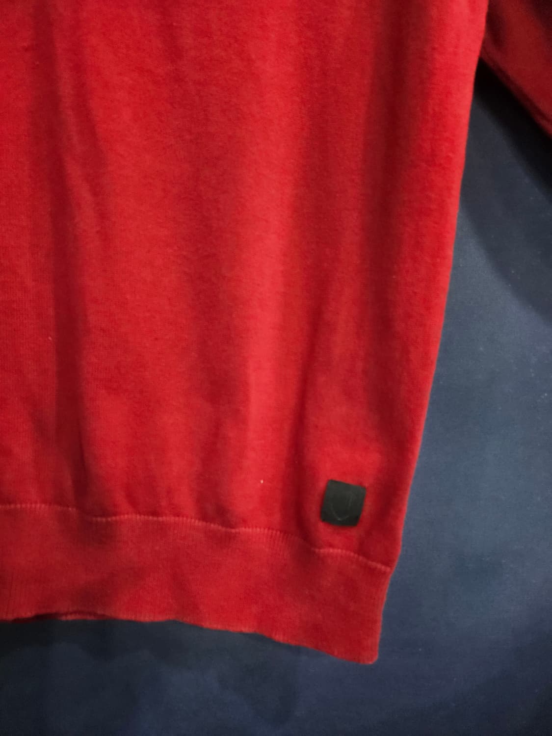 벤 셔먼 다크레드컬러 남성 100 브이넥 니트  상품이미지6