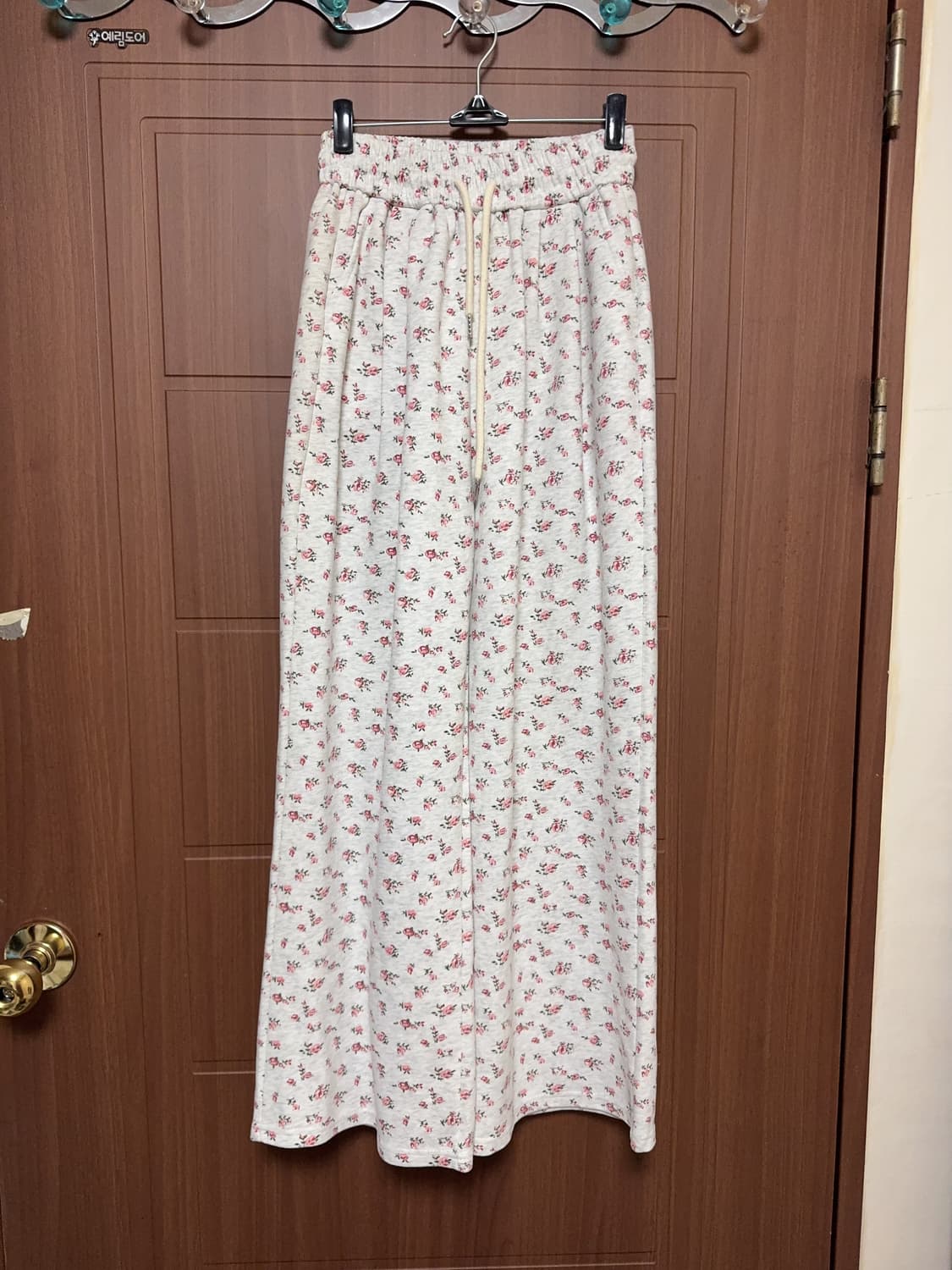 모리걸 하구미 히메갸루 빈티지 잔꽃 무늬 밴딩 트레이닝 팬츠 상품이미지1