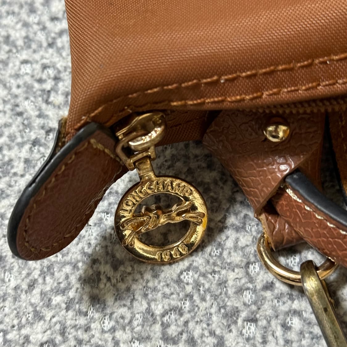 롱샴 르 플리아쥬 핸들 파우치 브라운 상품이미지7