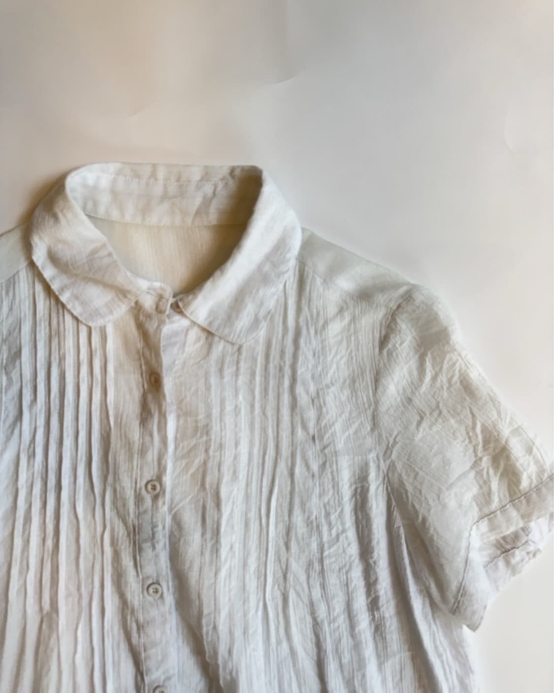WHITE PLEATED SHORT SLEEVE BLOUSE   상품이미지2