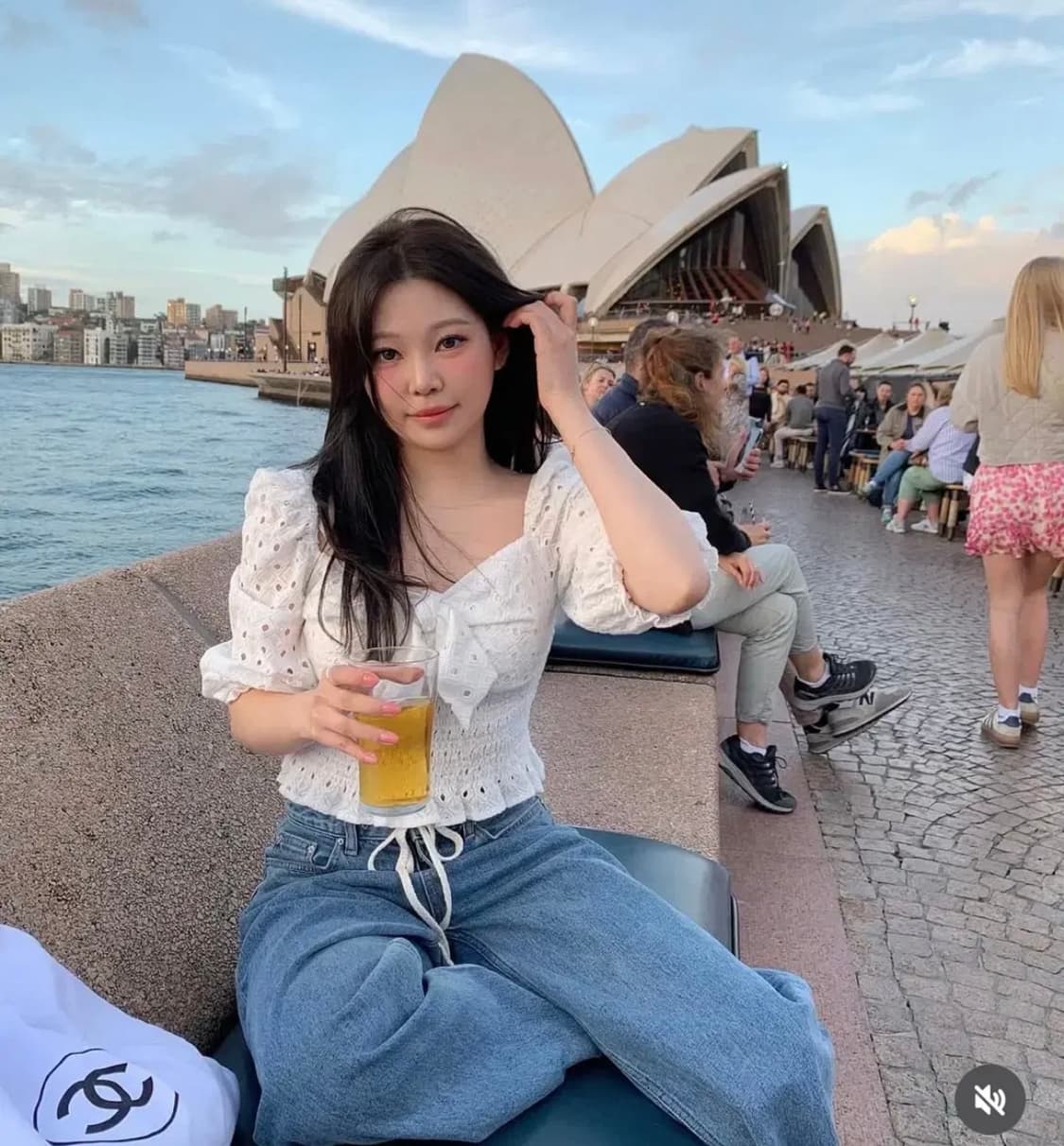 베르니마켓 러브 블라우스 아이보리 상품이미지1