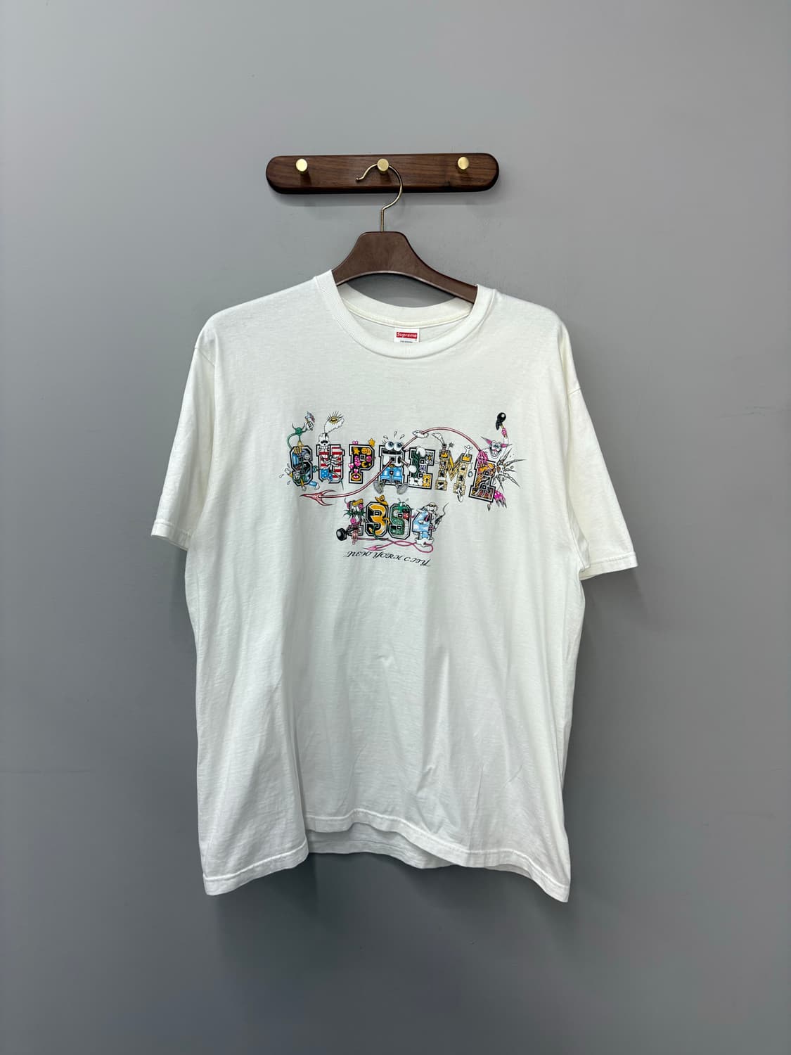 슈프림 바시티 티셔츠 화이트 24ss A2079 상품이미지2