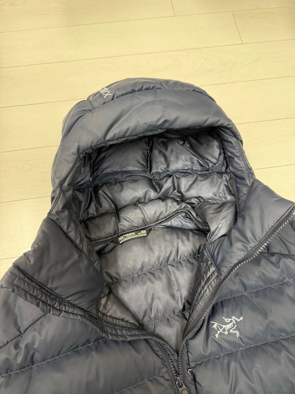 아크테릭스 토륨 M 사이즈 블랙사파이어  상태 9.0/10  패킹주머니도 상품이미지4