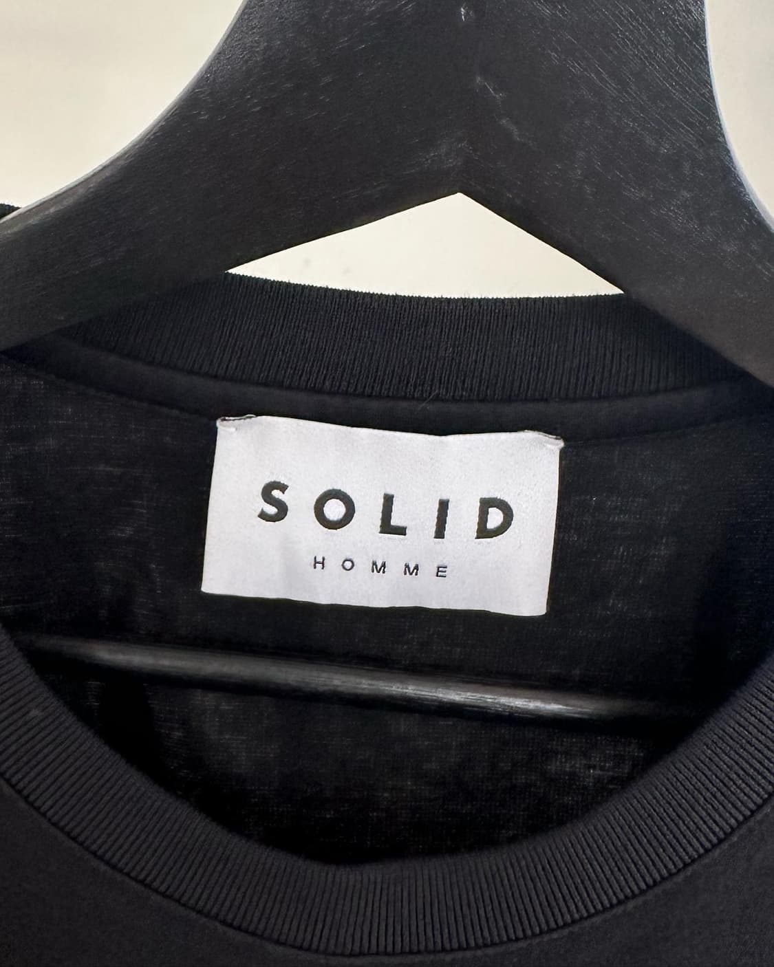 솔리드옴므 블랙 포켓 코튼 하프티  상품이미지7