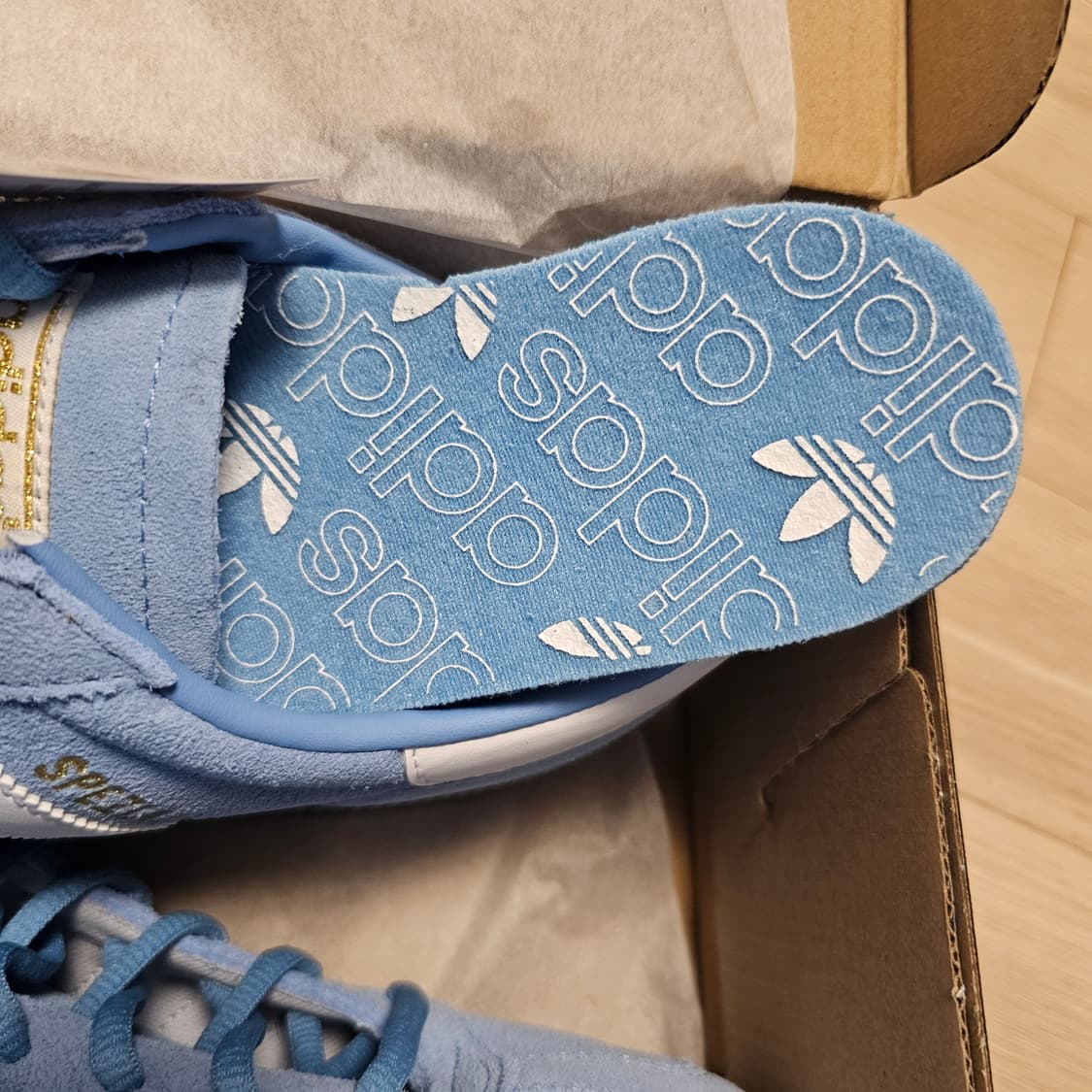 280 새제품) 아디다스 스페지알 핸드볼 라이트 블루 하늘색 BD7632 상품이미지3