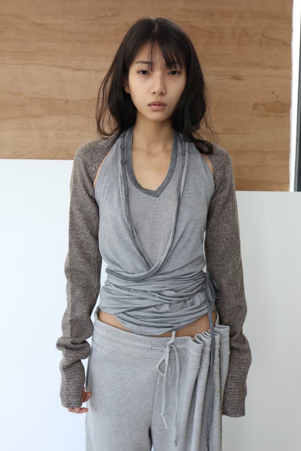울리카상투스 홀터 랩 슬리브리스 그레이 M 상품이미지1