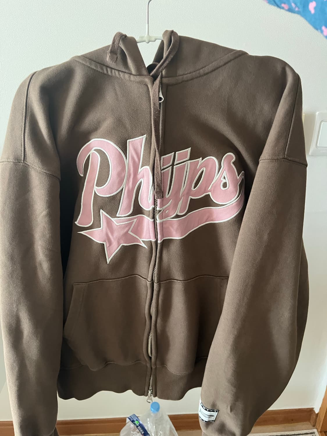 피지컬 에듀케이션 스타테일 후드집업 브라운 상품이미지1