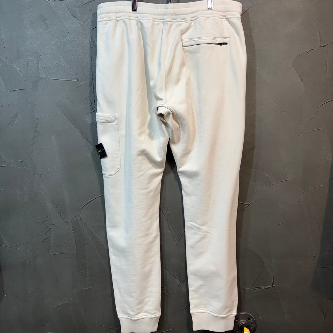 [XL] STONE ISLAND 스톤 아일랜드 화이트 조거 스웻 팬츠 상품이미지4