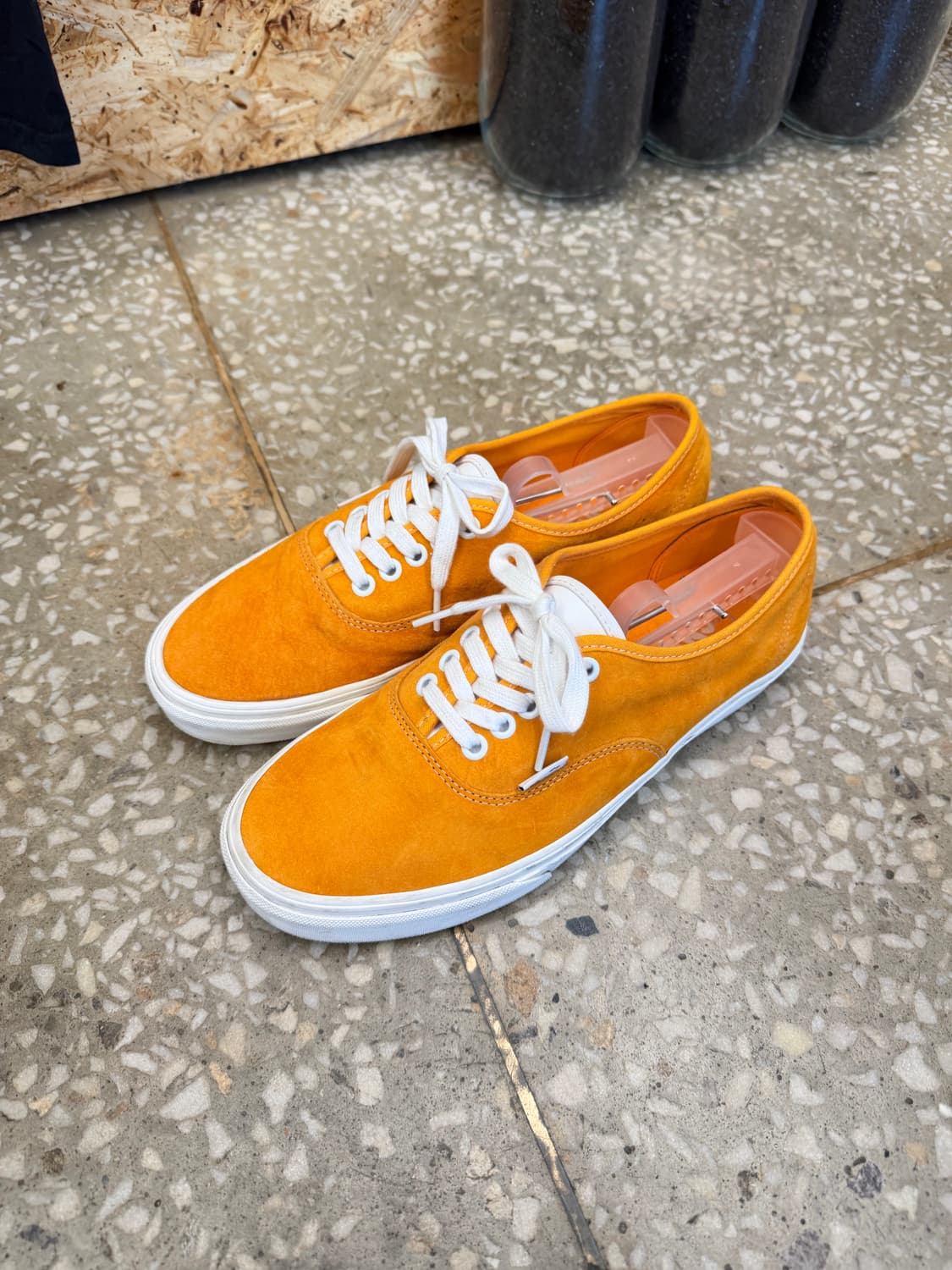 반스 어센틱 피그 스웨이드 데저트 썬 상품이미지1