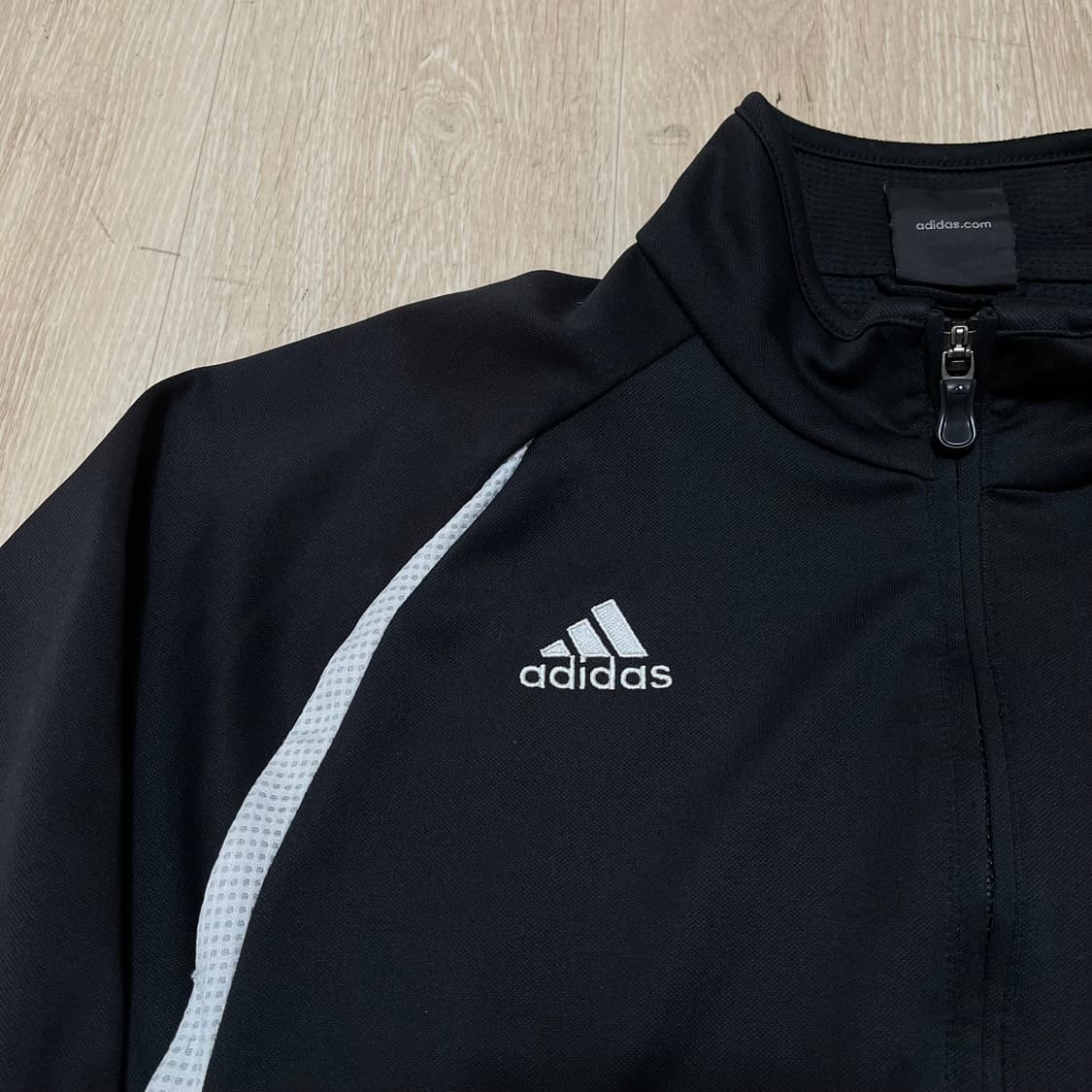 아디다스 퍼포먼스 로고 트랙탑 져지 M/95 상품이미지4