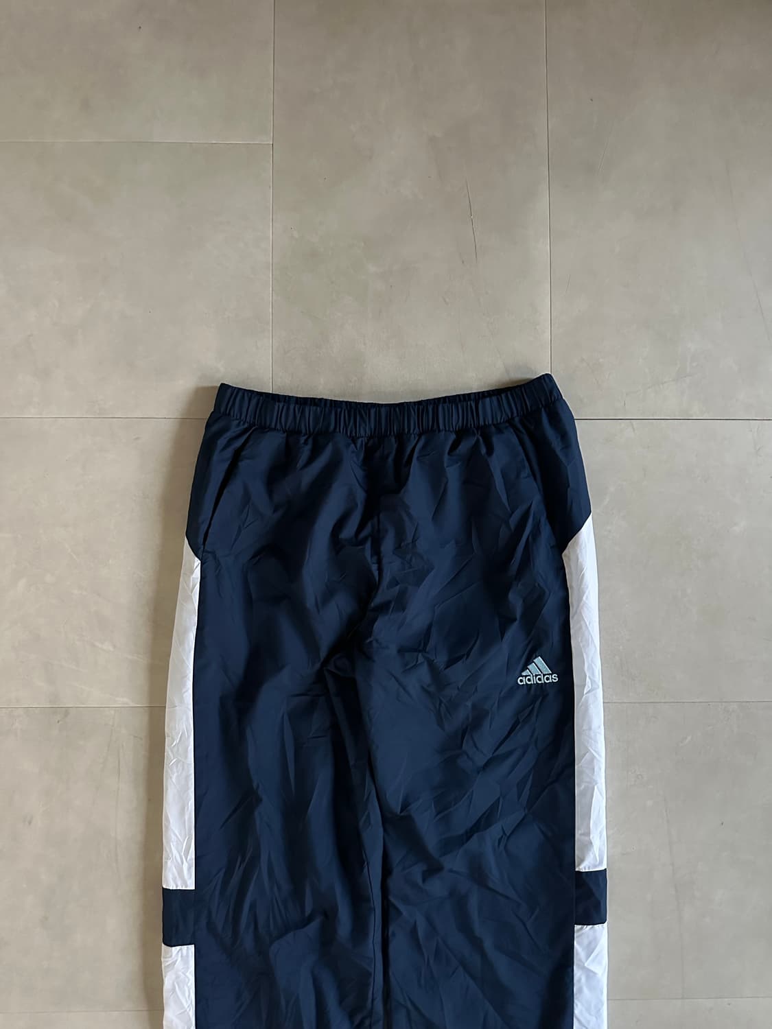 Adidas navy training pants 상품이미지2
