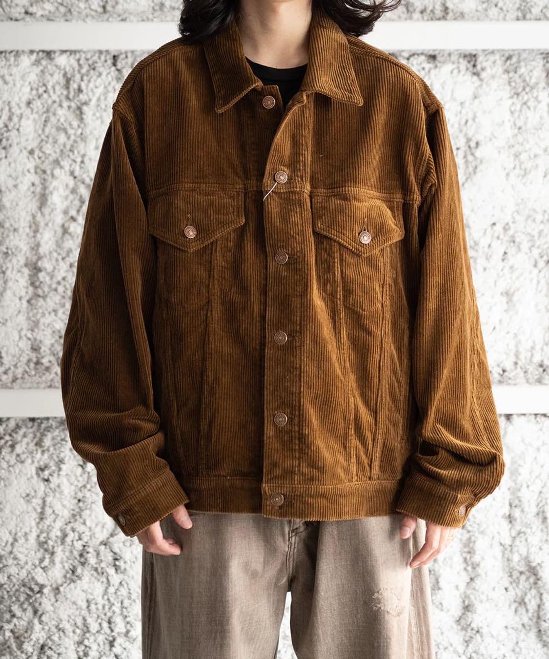언유즈드 UNUSED 24FW 코듀로이 자켓 브라운 3사이즈 판매합니다 상품이미지2