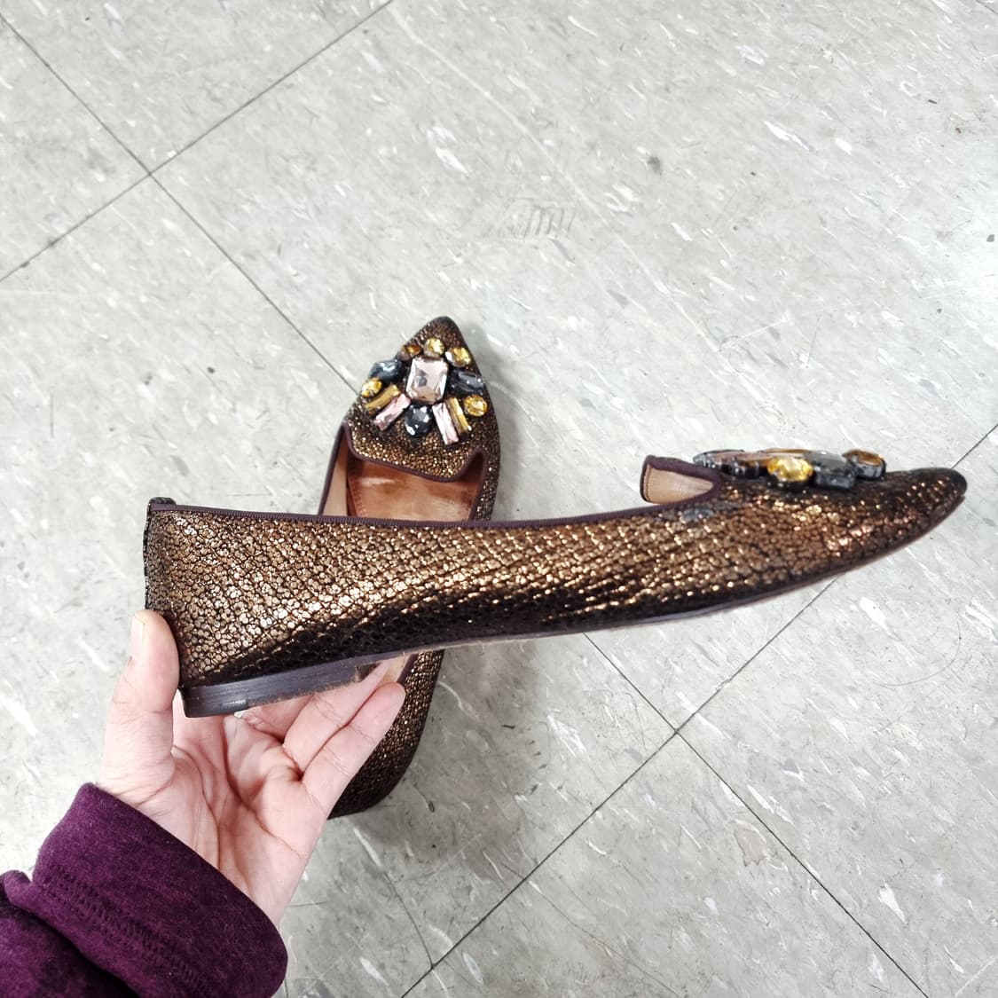 토리버치 큐빅장식 레더 가죽 플랫 단화 슈즈 구두 (240/표기7) 상품이미지6