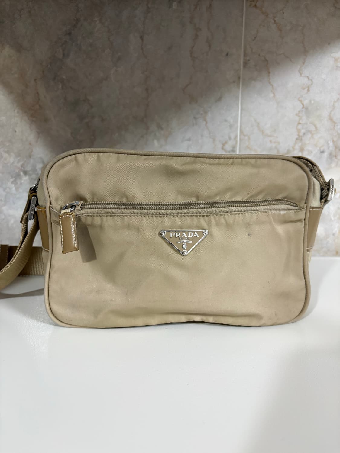 프라다 포코노 나일론 크로스백 상품이미지1