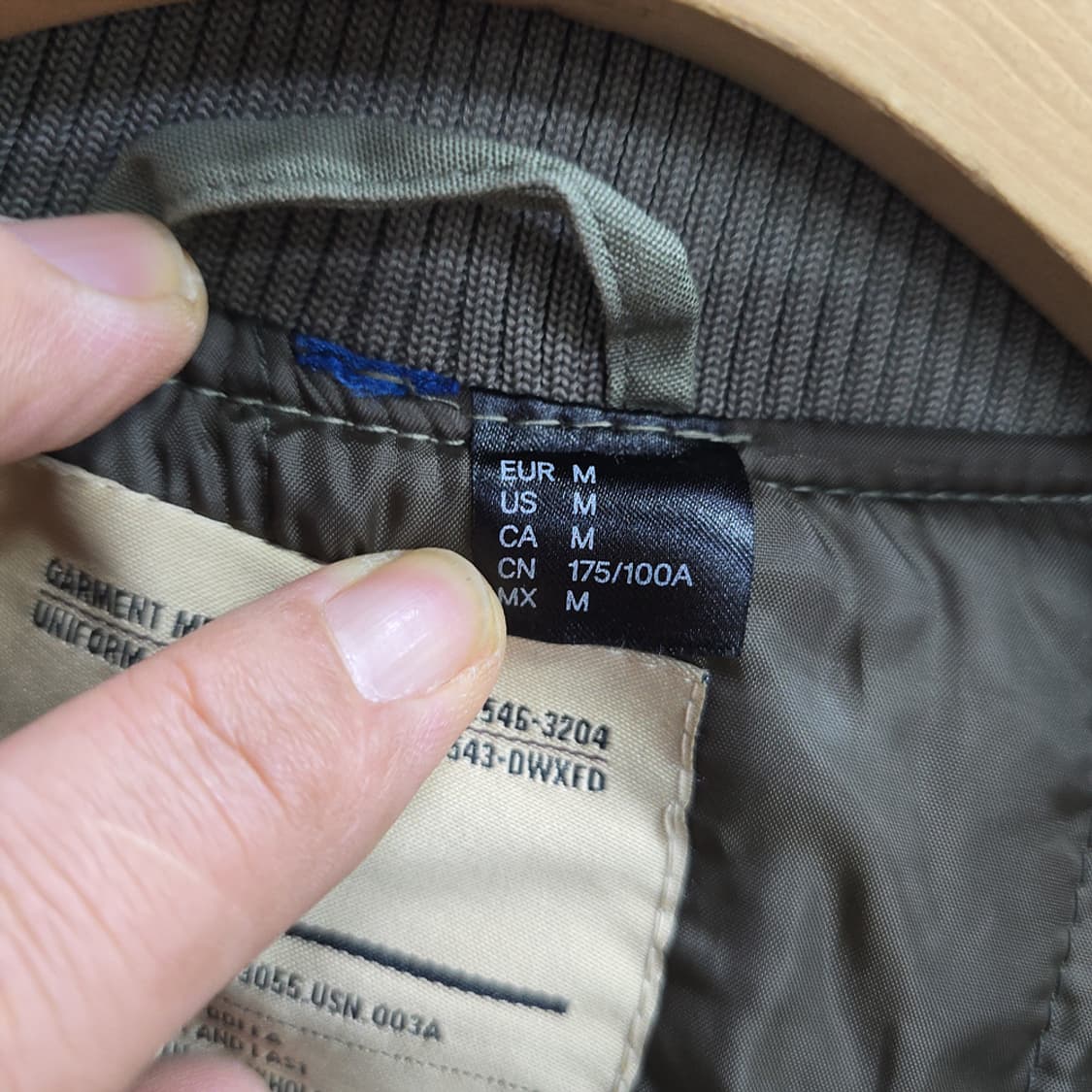 에이치앤엠(H&M) MA-1 항공 점퍼 M 상품이미지8