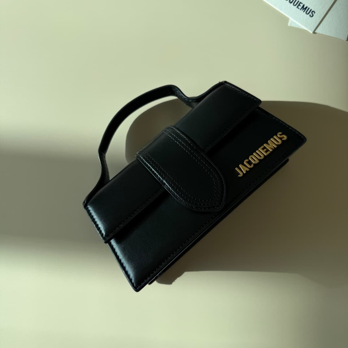 자크뮈스 밤비노 미니 크로스백 상품이미지1