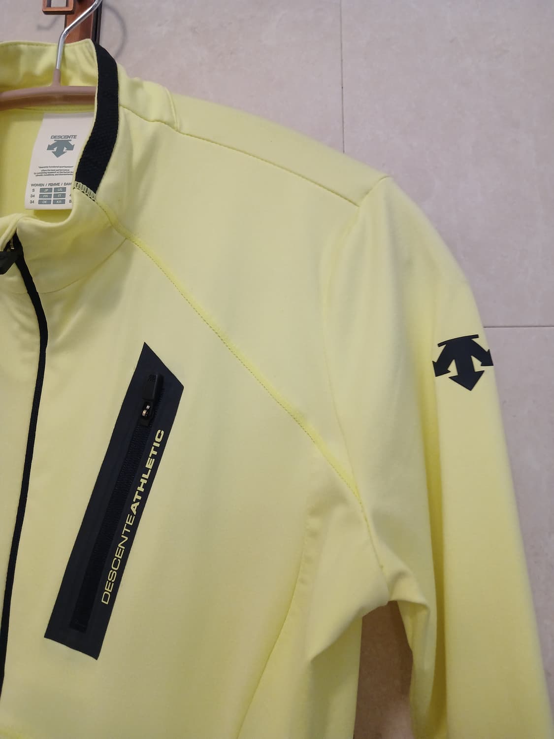 데상트 정품 여성 집업 85 사이즈 상품이미지7