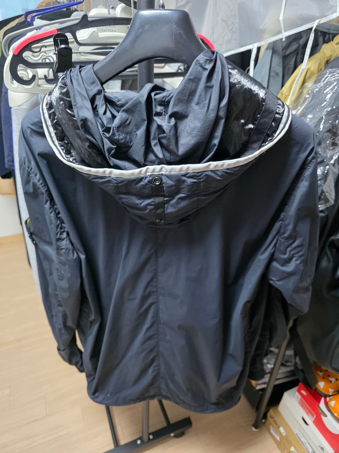 스톤아일랜드 나일론 스킨터치 바람막이 xl 상품이미지9