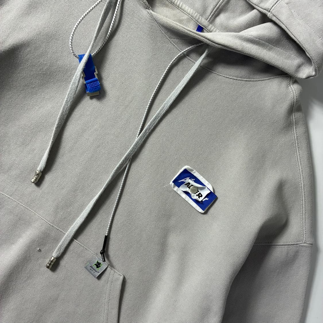 Adererror  아더에러 리빗 라벨 코튼 그레이 후드티  상품이미지3