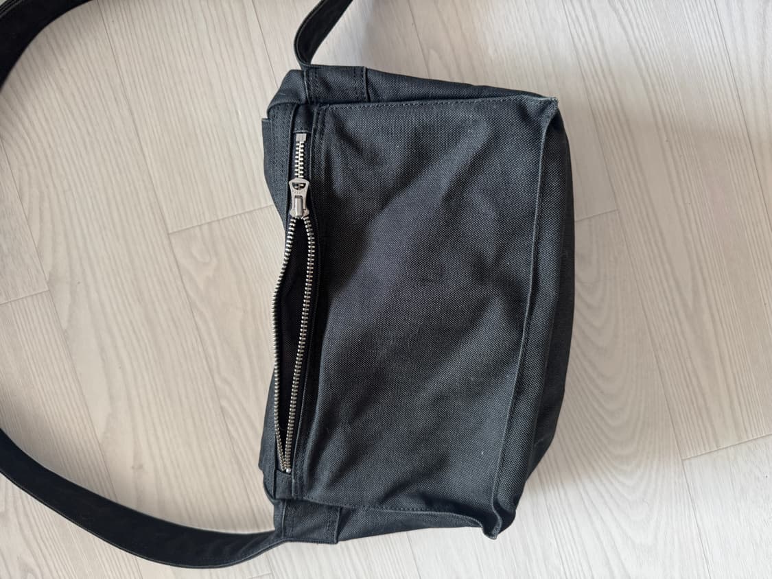 포터 차콜그레이 크로스백 상품이미지4