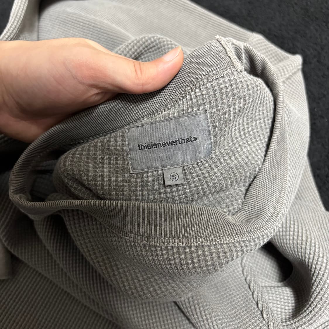S 디스이즈네버댓 차콜 와플 롱슬리브 상품이미지4