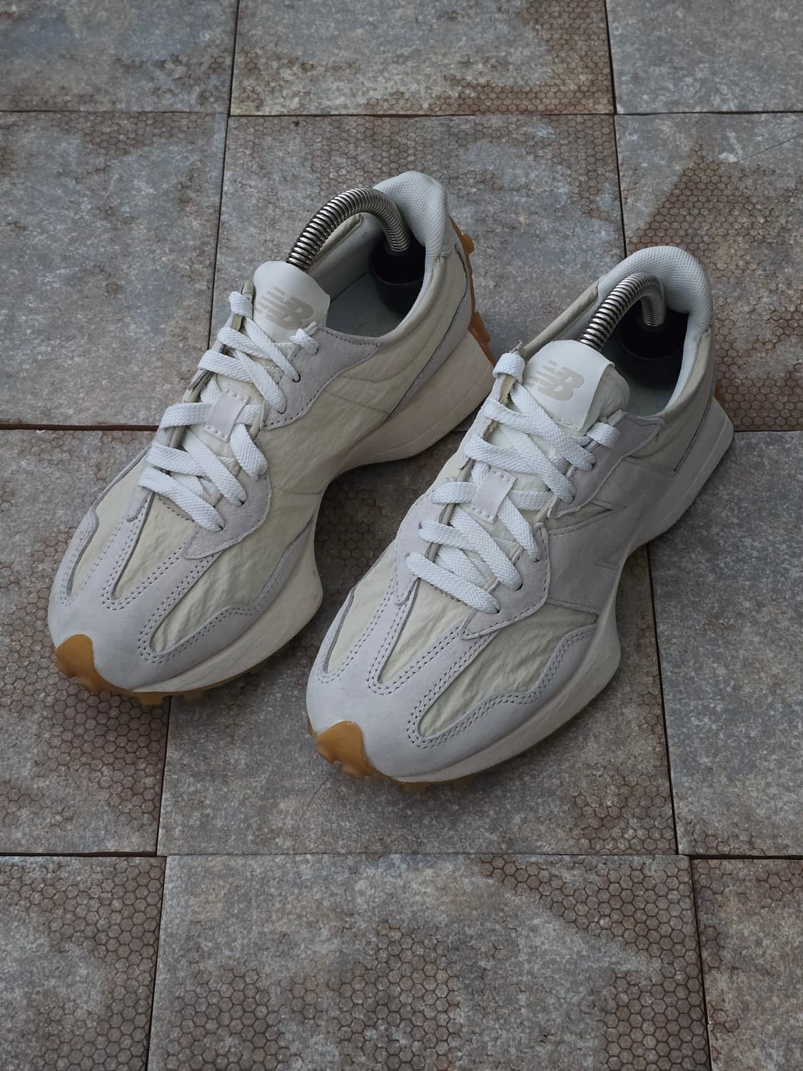 (225)뉴발란스 327 클린 빈티지 문빔 상품이미지1