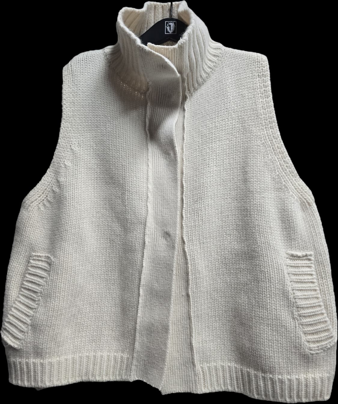 모어덴예스터데이 울 니트 하이넥 베스트 Free 상품이미지1