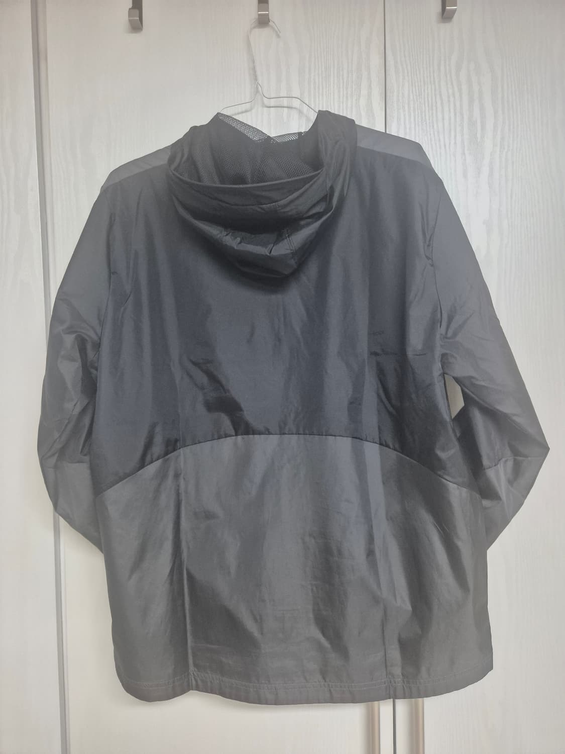 언더아머 바람막이 xl 상품이미지3