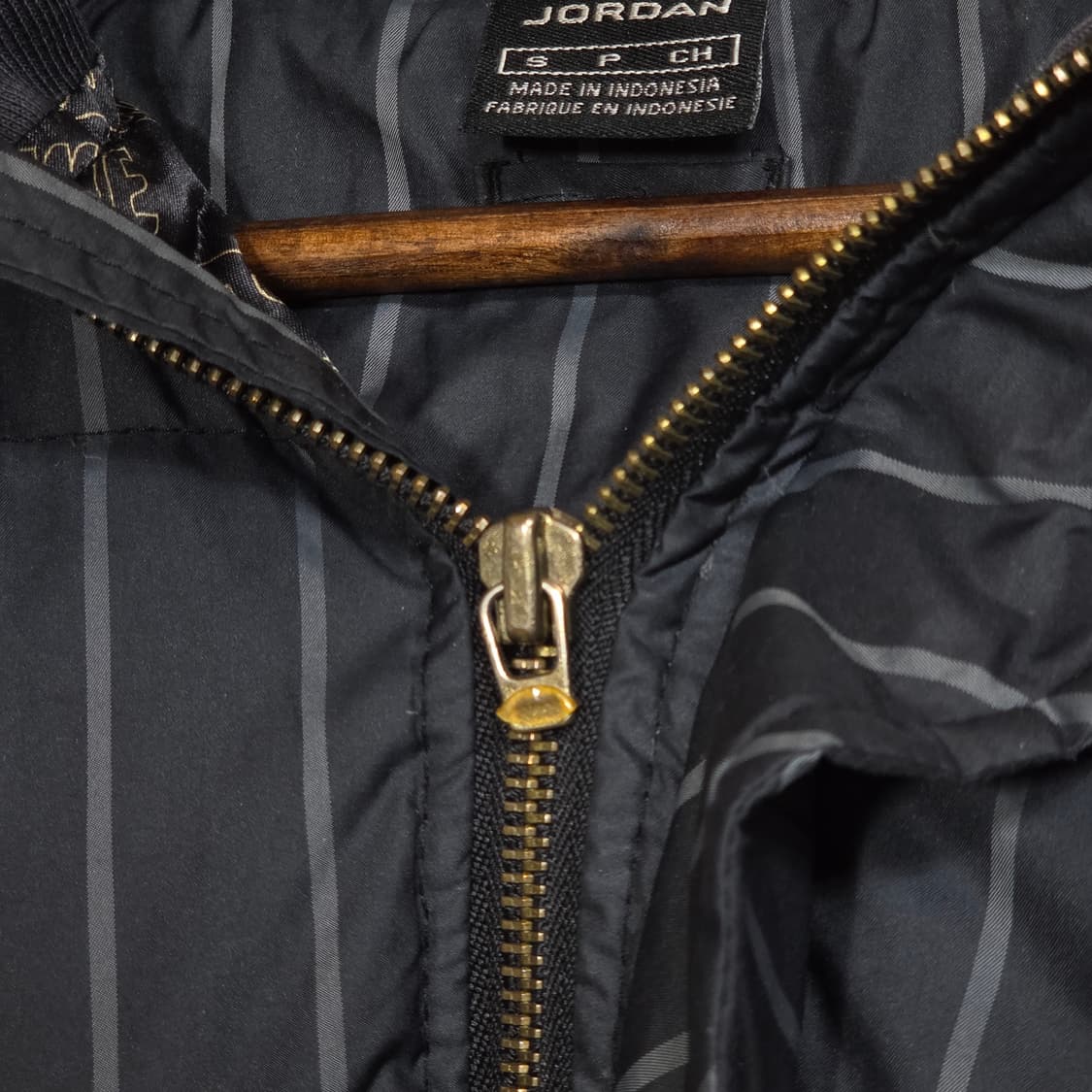 나이키 조던 스트라이프 퍼 후드 울프조 덕다운 패딩 상품이미지10