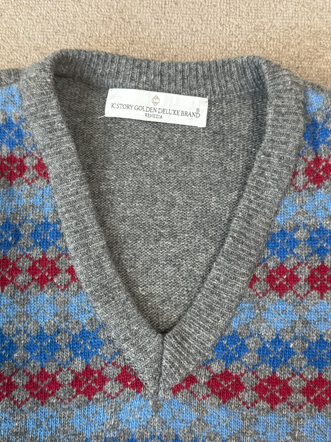 아가일 패턴 그레이 니트 조끼 상품이미지4