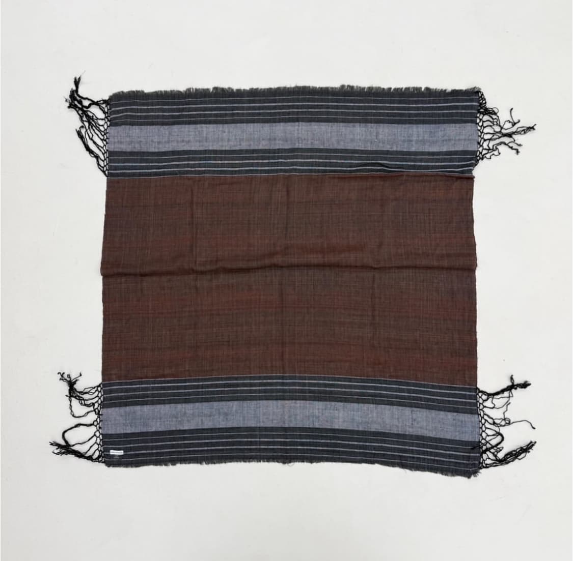 드리스 반 노튼 머플러 상품이미지4