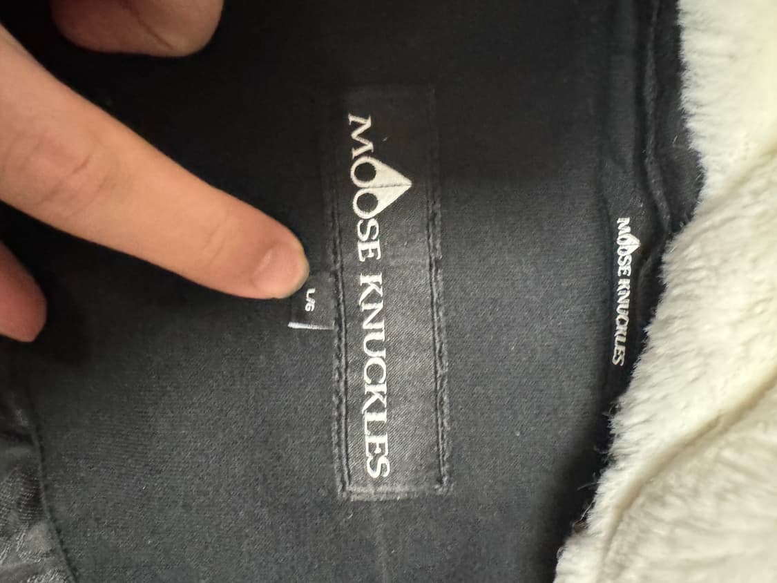 무스너클 버니스웨터 상품이미지2