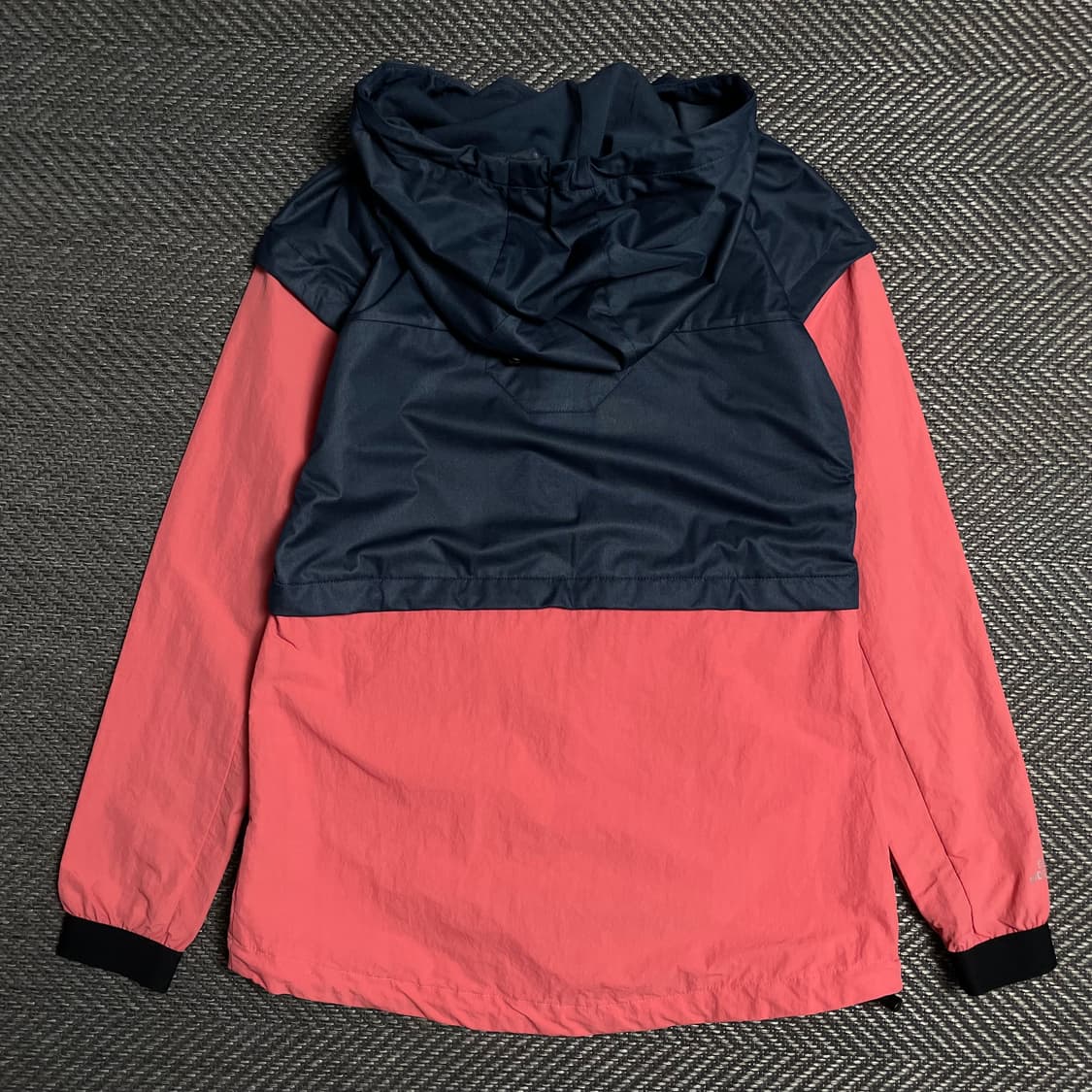 언더아머 우먼스 나일론 경량 윈드 브레이커 바람막이o 5149 상품이미지3