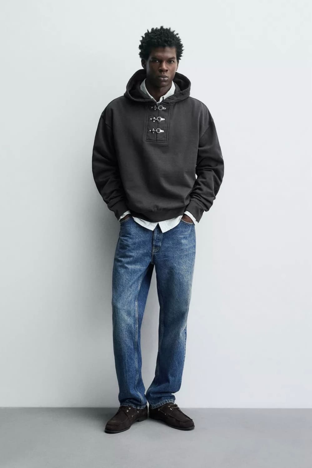 새상품) M 자라 메탈 토글 크롭 후드티 상품이미지3