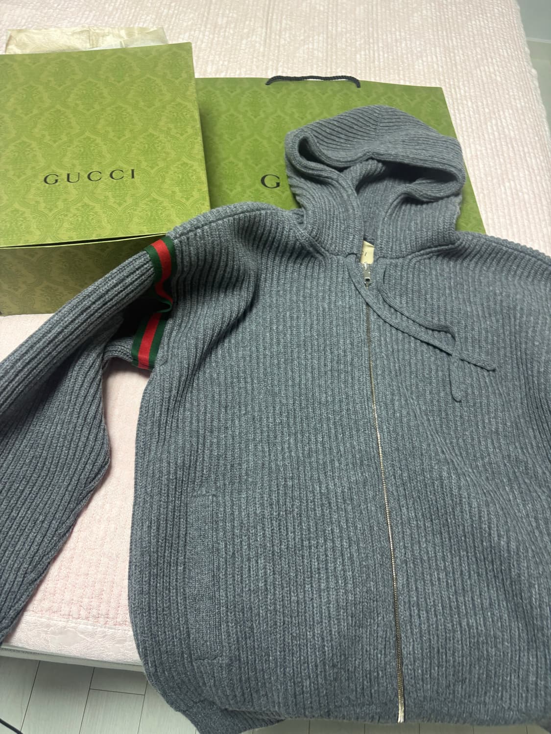 구찌 니트 후드집업 새상품 백화점판 상품이미지1