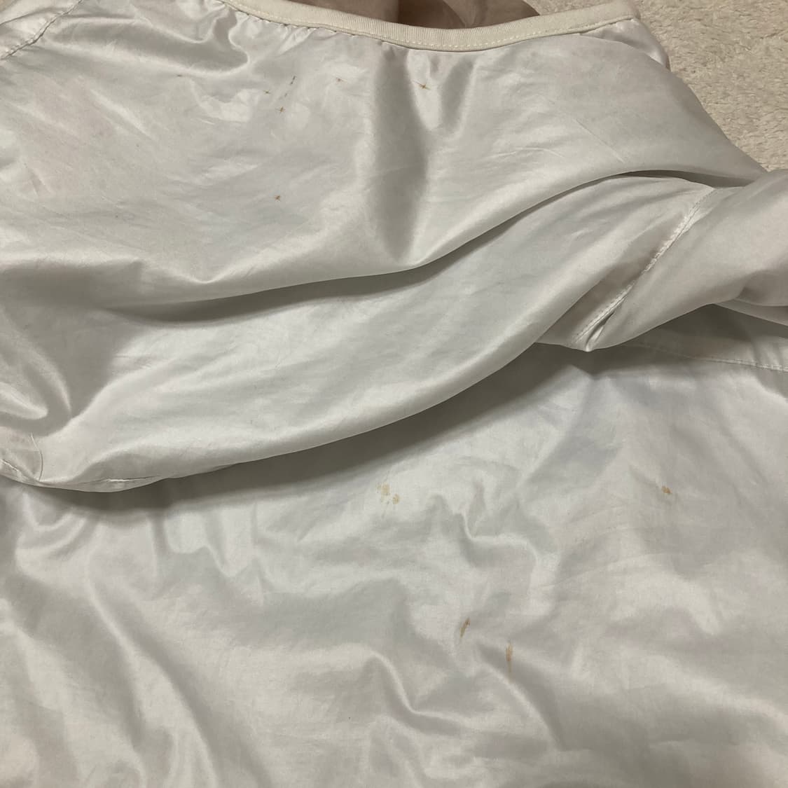 유니클로 아이보리 경량 후드자켓 L 상품이미지3