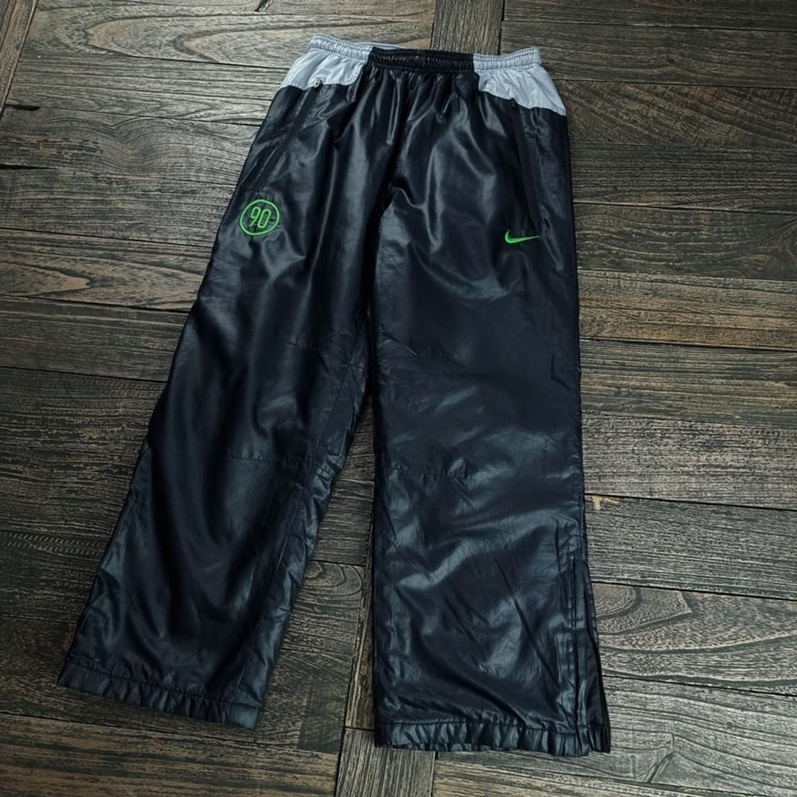 [나이키] 토탈 90 올드스쿨 나일론 트랙 팬츠 M18359 상품이미지1