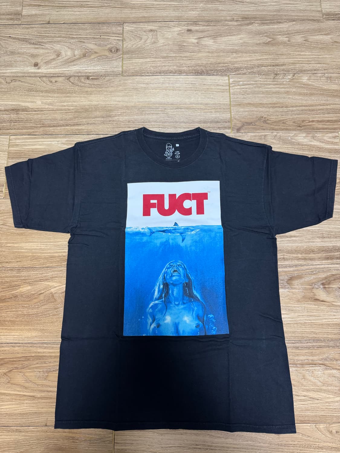 fuct 퍽트 jaws 티셔츠 상품이미지1