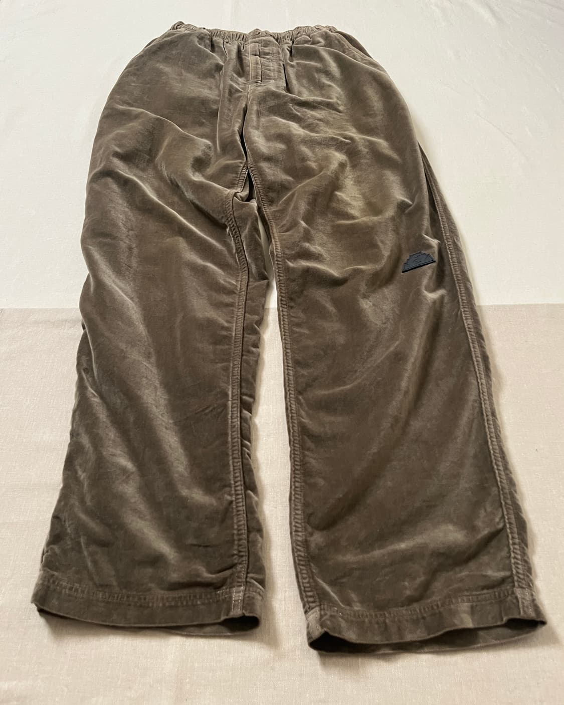 카브엠트 벨루어 트랙팬츠 cav empt 벨벳 이지팬츠 상품이미지4