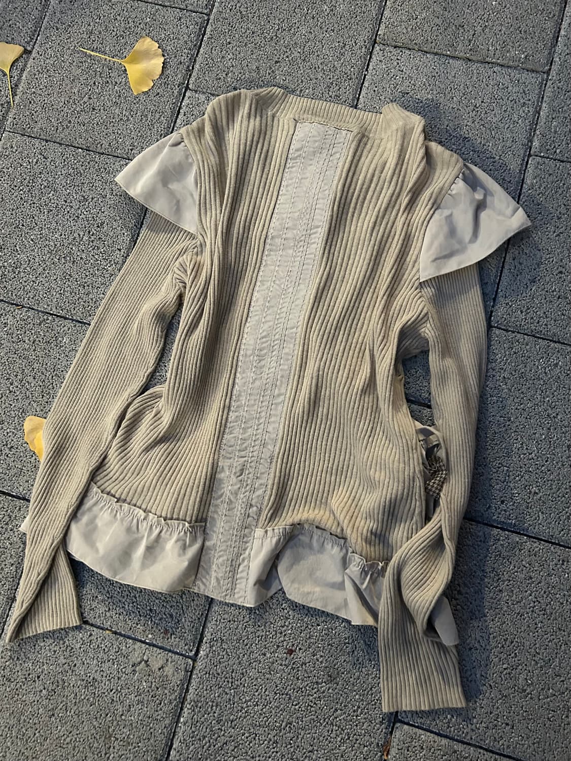 2000s JPN 라떼갸루 베이지 프릴 가디건  상품이미지3