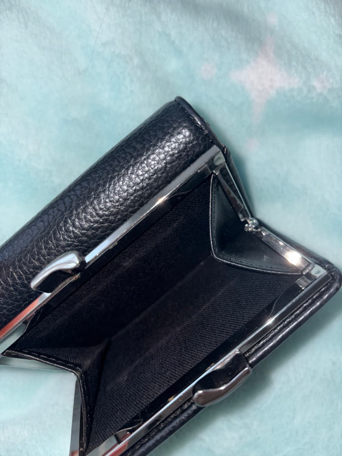 비비안 웨스트우드 스몰 프레임 지갑 블랙 상품이미지5