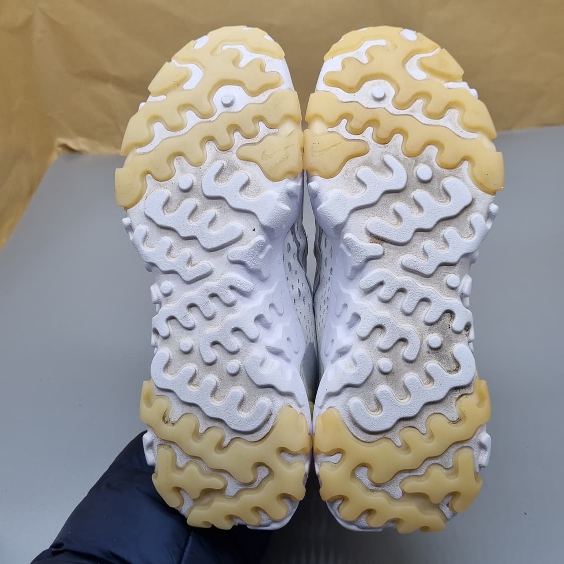 나이키 리액트 비전 에센셜 운동화 225 상품이미지3