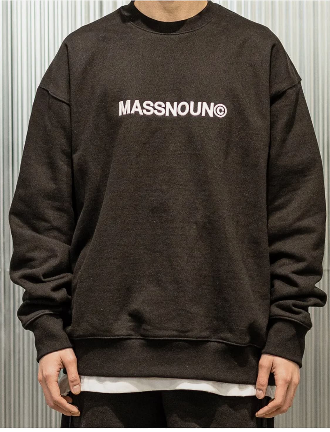 매스노운 프리미엄 헤비 C 로고 스웻 셔츠 상품이미지3