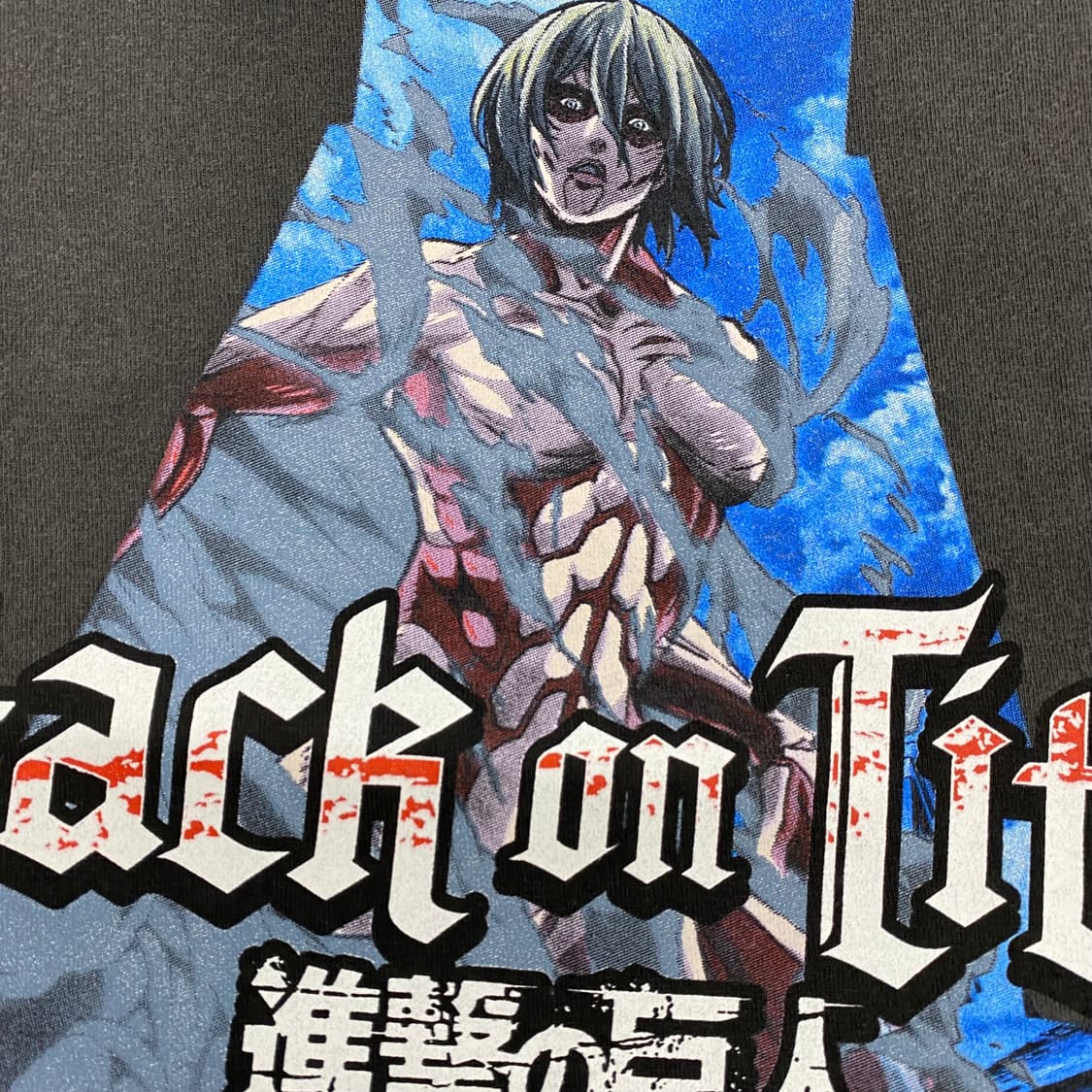 진격의거인 오피셜 애니메이션 티셔츠 상품이미지5